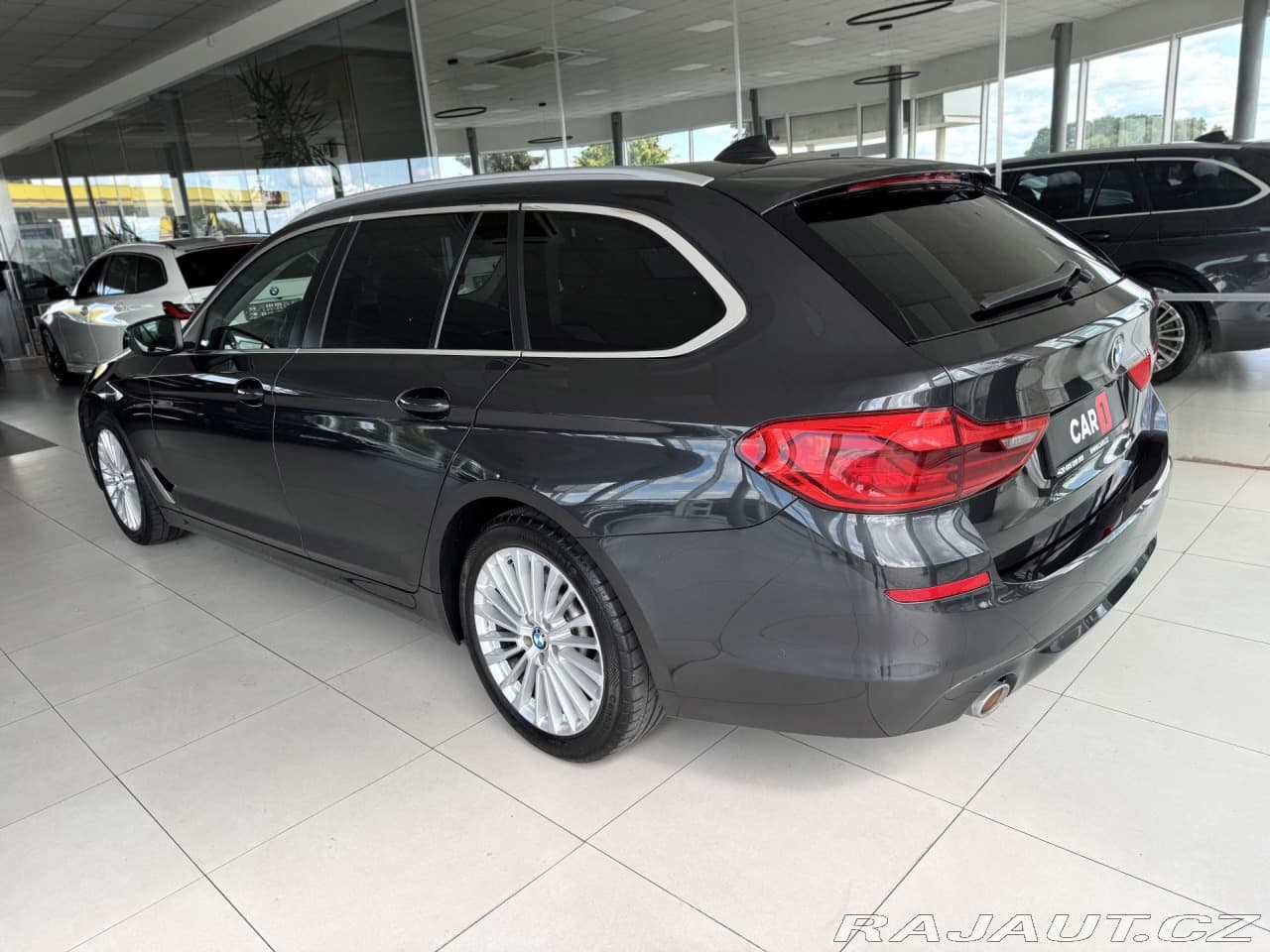 2019 BMW 5-SERIES - 7