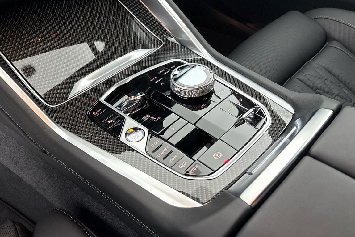 2025 BMW X6 - 13