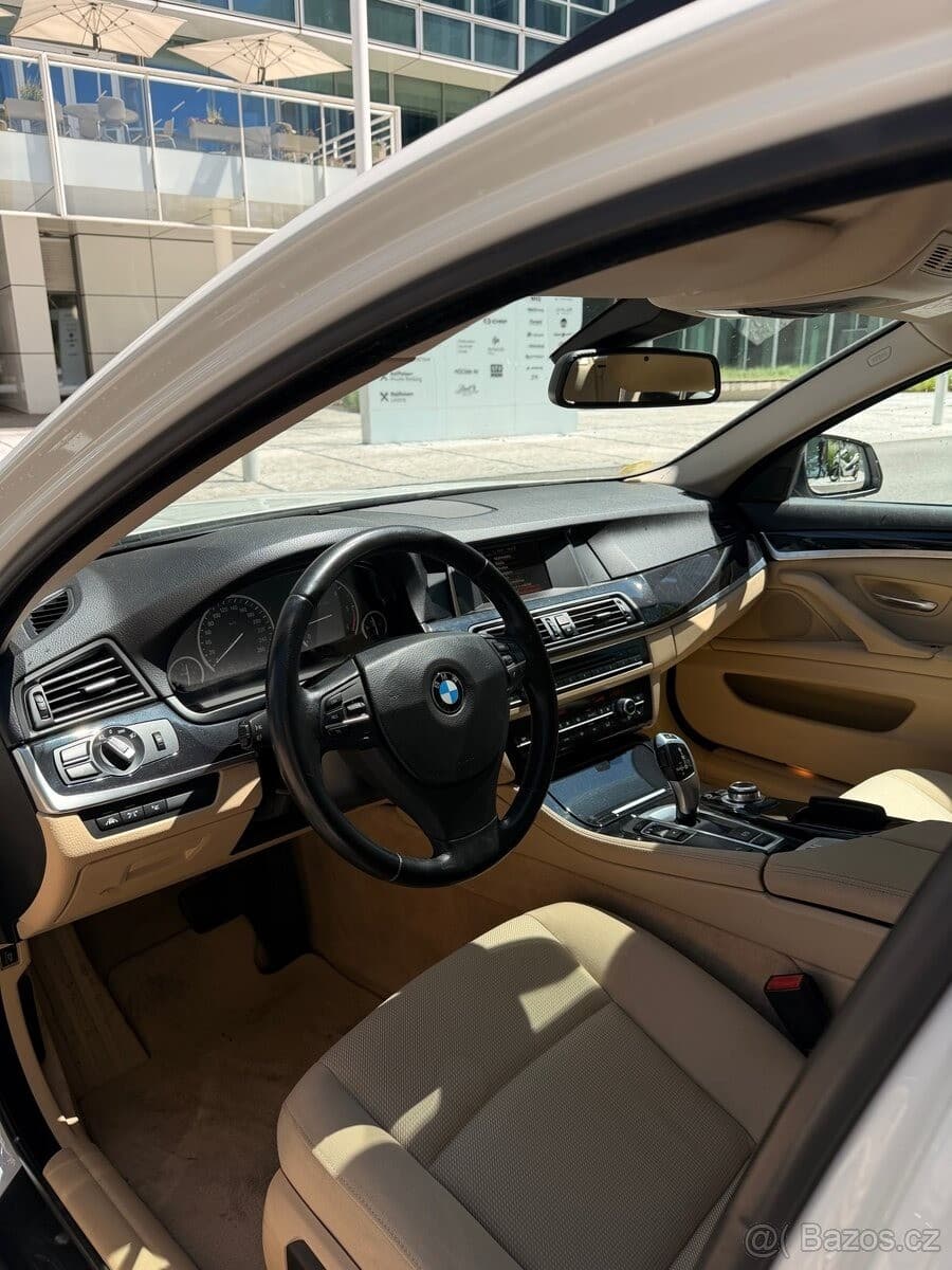 2015 BMW 5-SERIES - 8