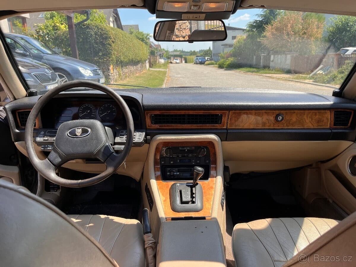 1987 Jaguar XJ - 13