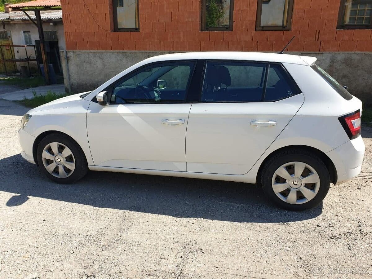 2015 Škoda FABIA - 2