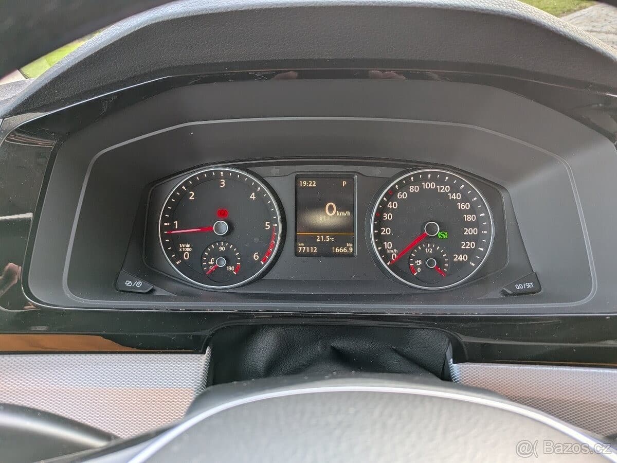 2018 Volkswagen MULTIVAN - 5