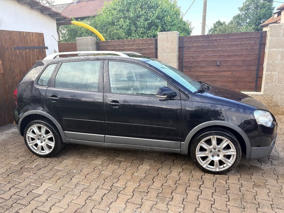 Volkswagen POLO - 2