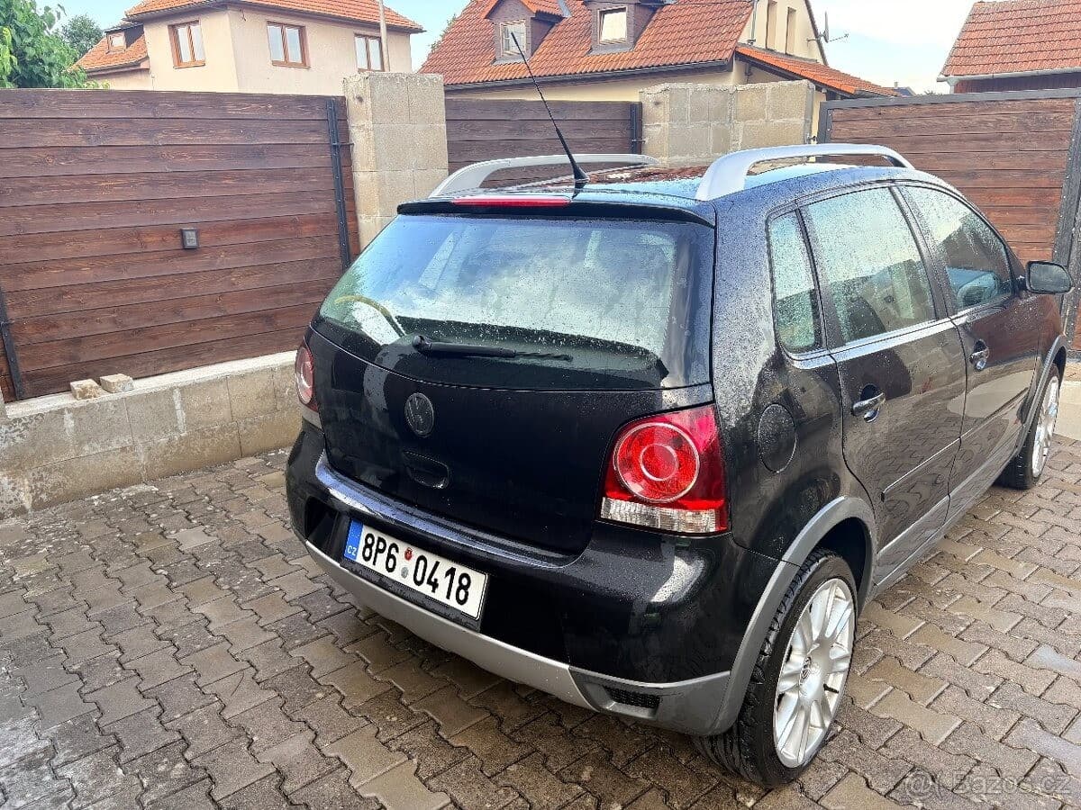 Volkswagen POLO - 4