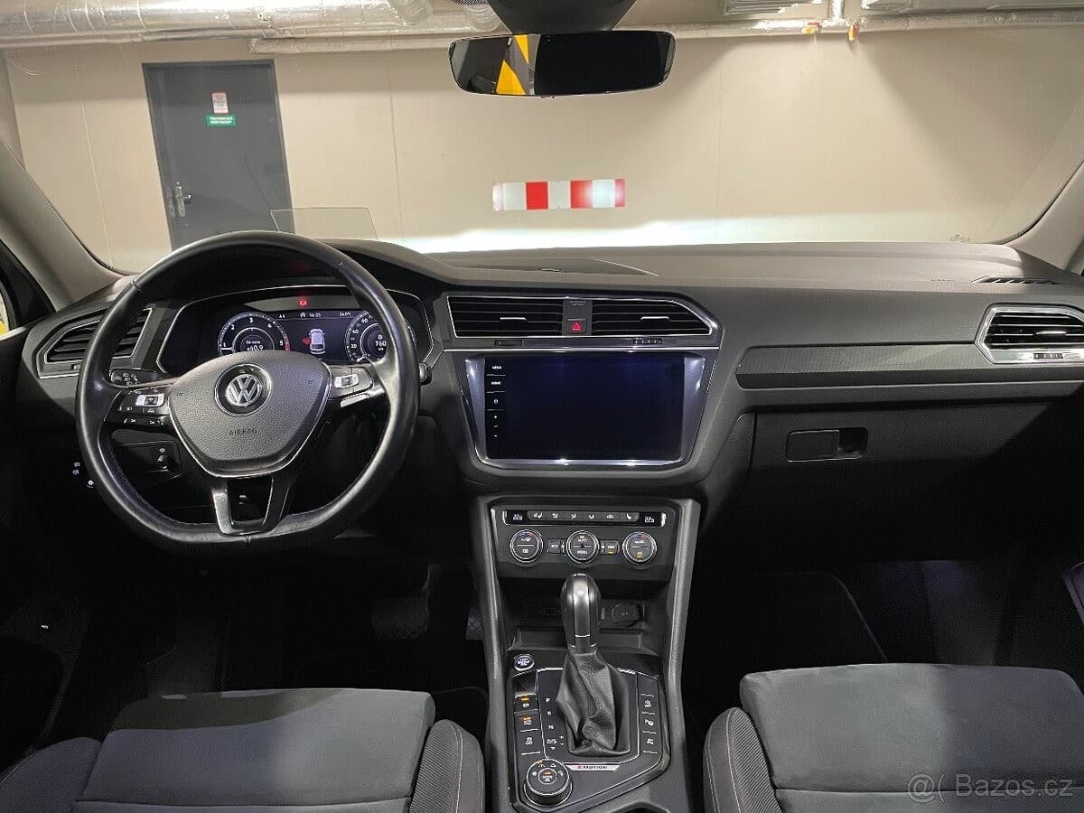 2018 Volkswagen TIGUAN - 17