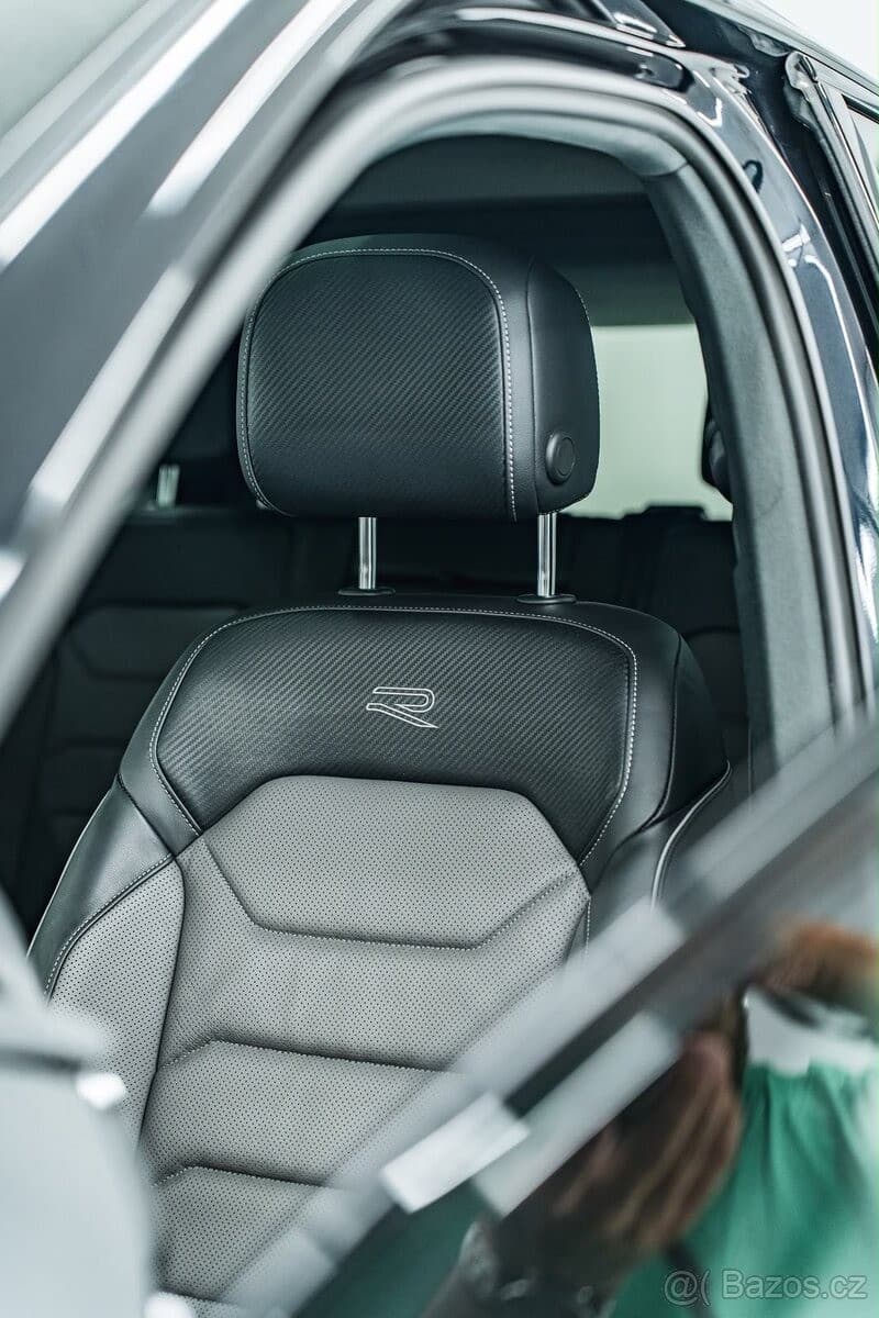 2022 Volkswagen TOUAREG - 18