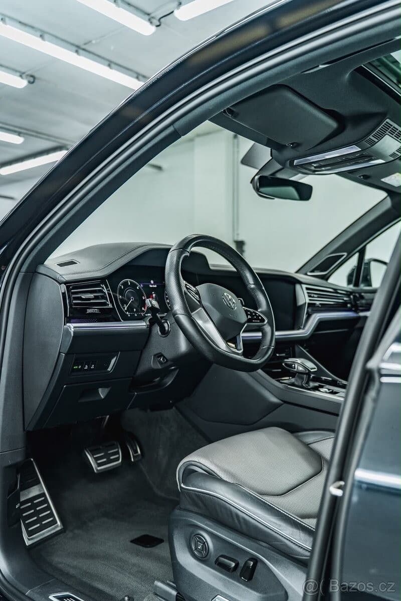 2022 Volkswagen TOUAREG - 7