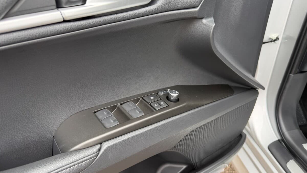 Toyota CAMRY - 16