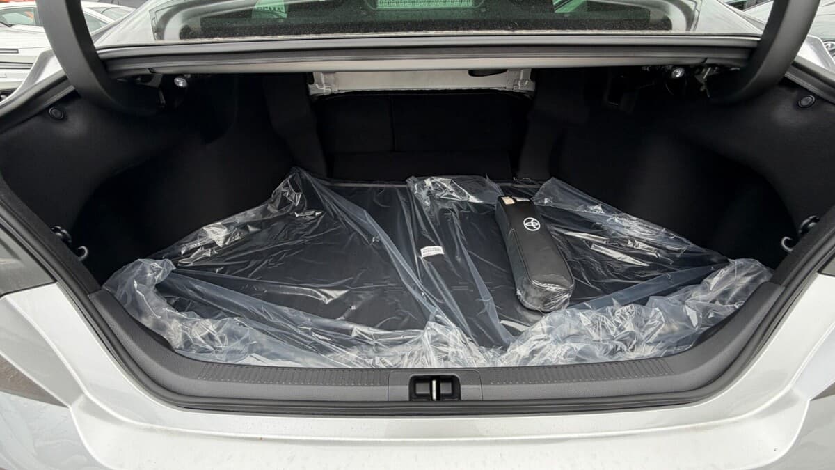 Toyota CAMRY - 17