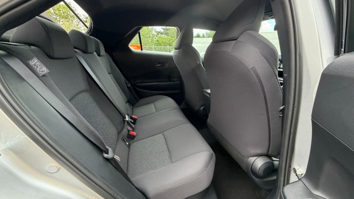 Toyota C-HR - 12