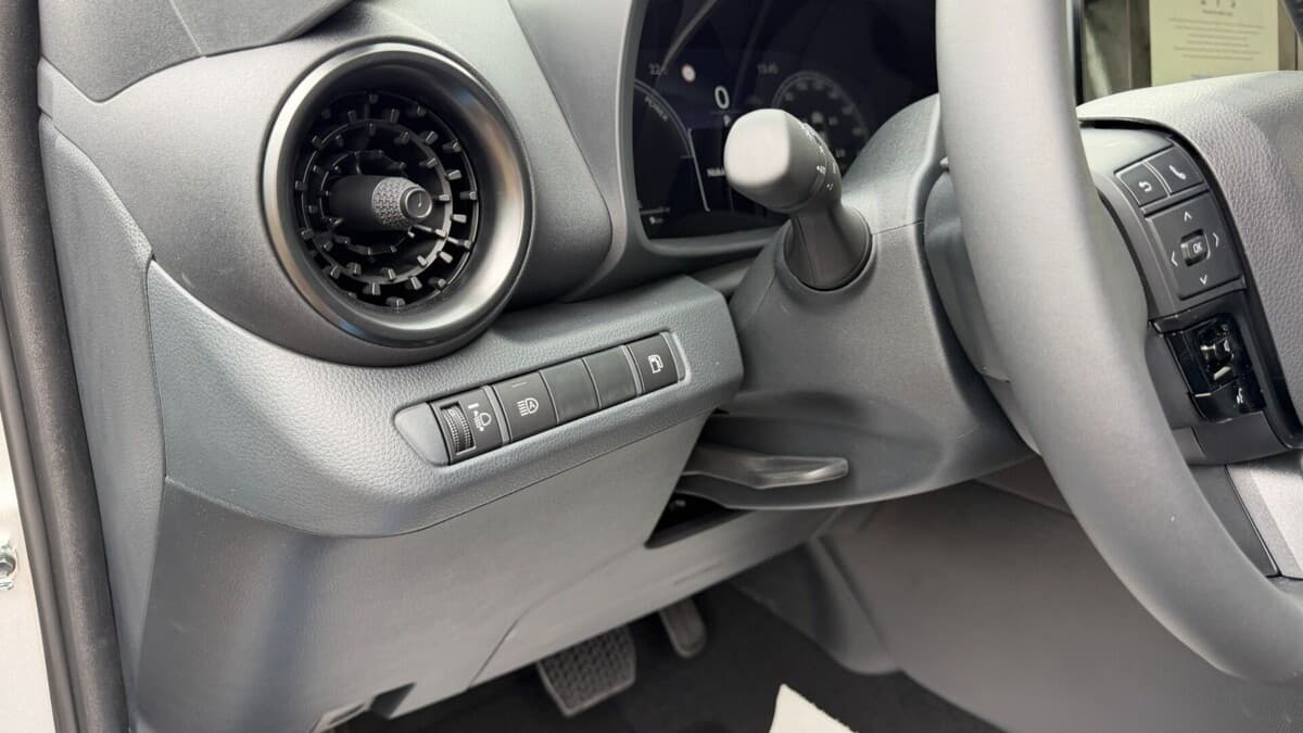 Toyota C-HR - 13