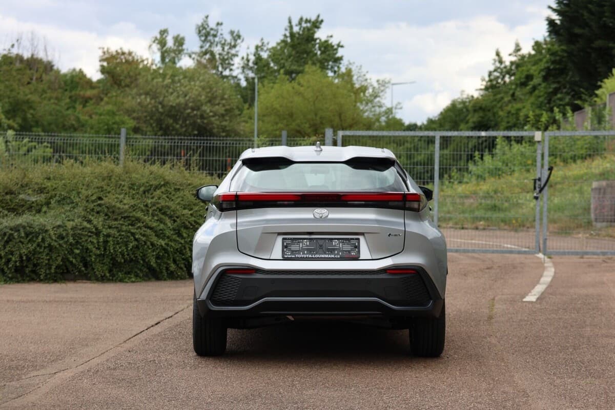 Toyota C-HR - 5