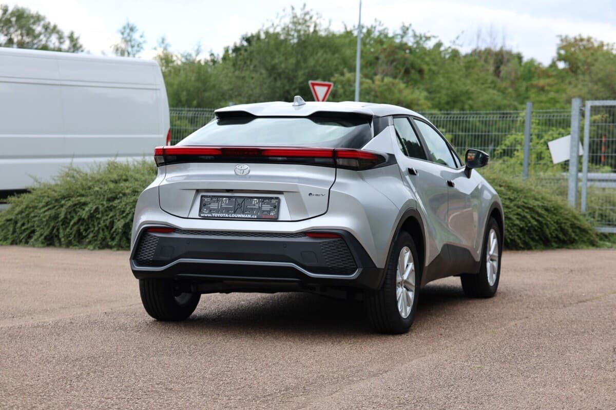 Toyota C-HR - 6