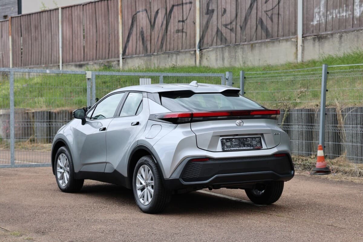 Toyota C-HR - 7