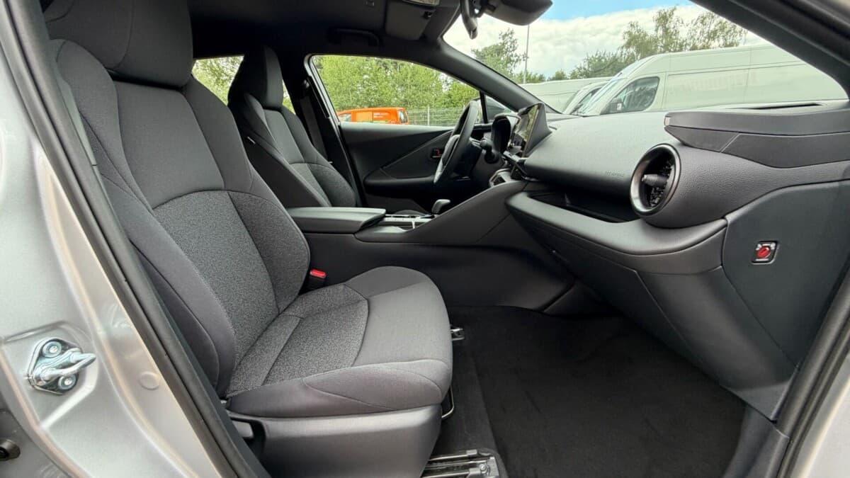 Toyota C-HR - 8