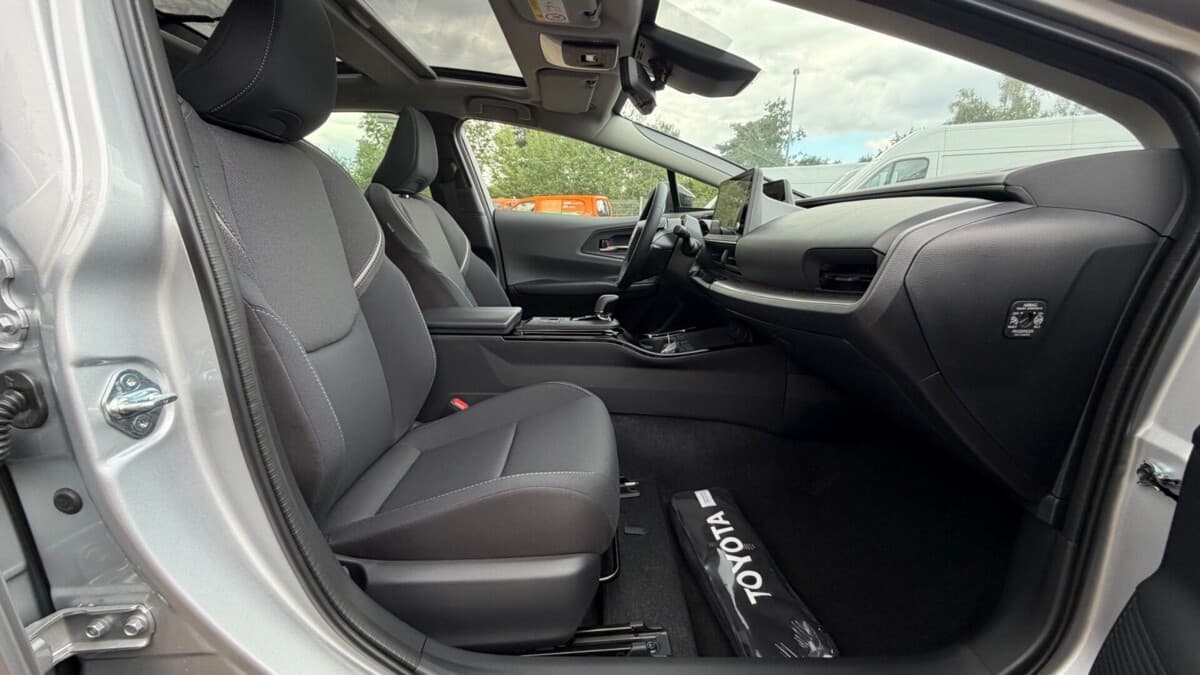 Toyota PRIUS - 12