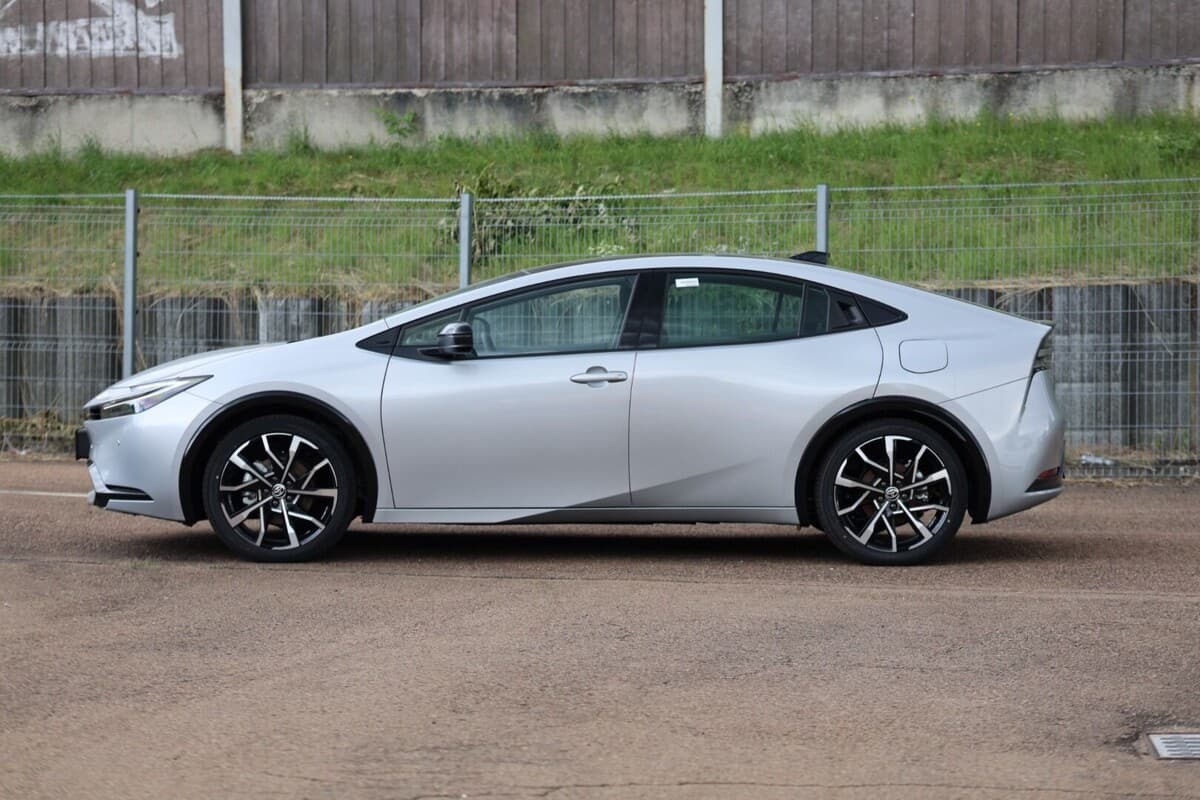 Toyota PRIUS - 5