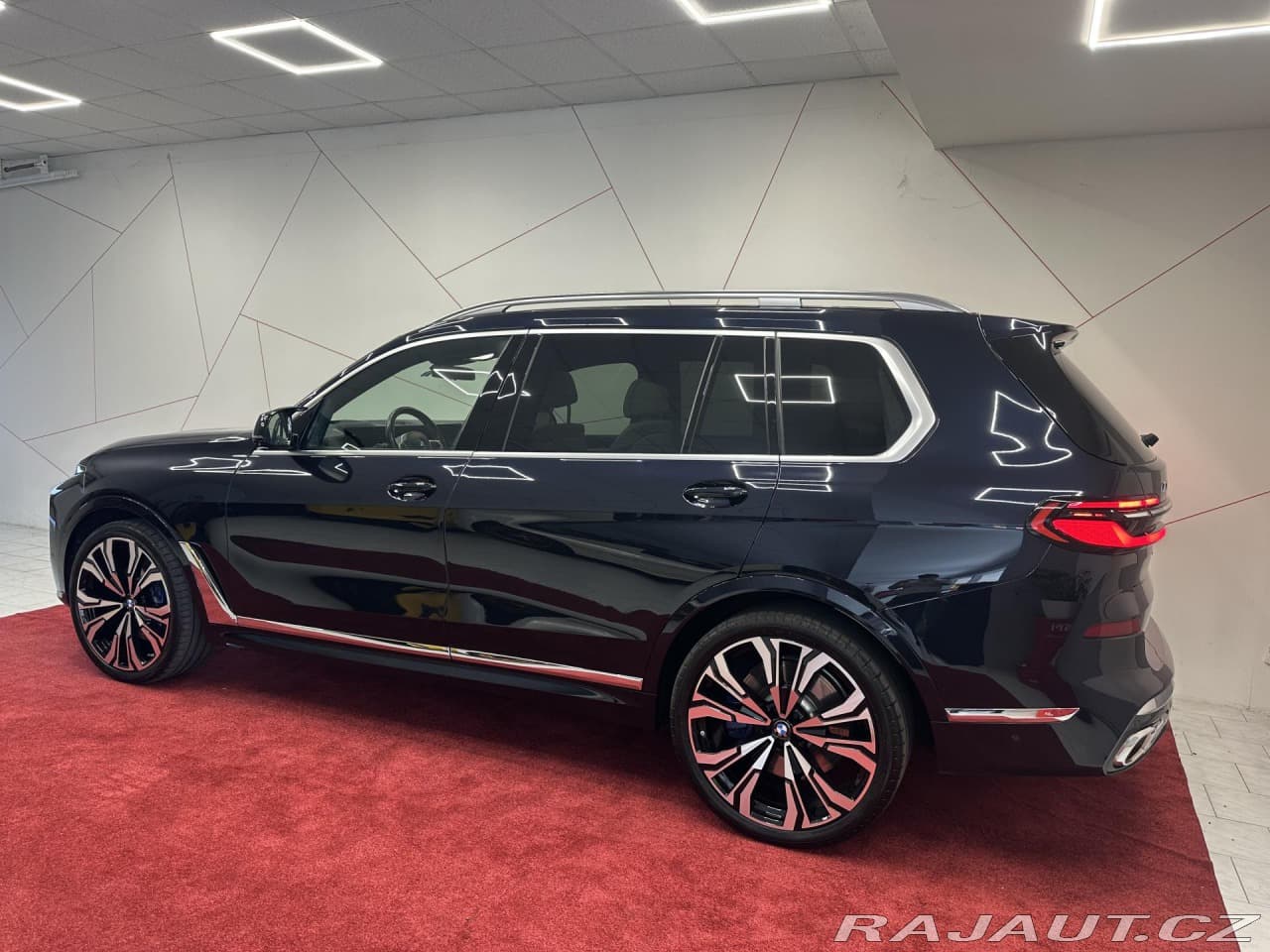 2023 BMW X7 - 3