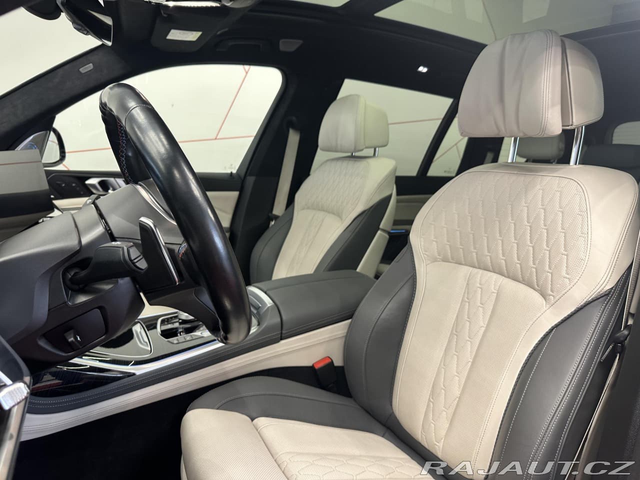 2023 BMW X7 - 7