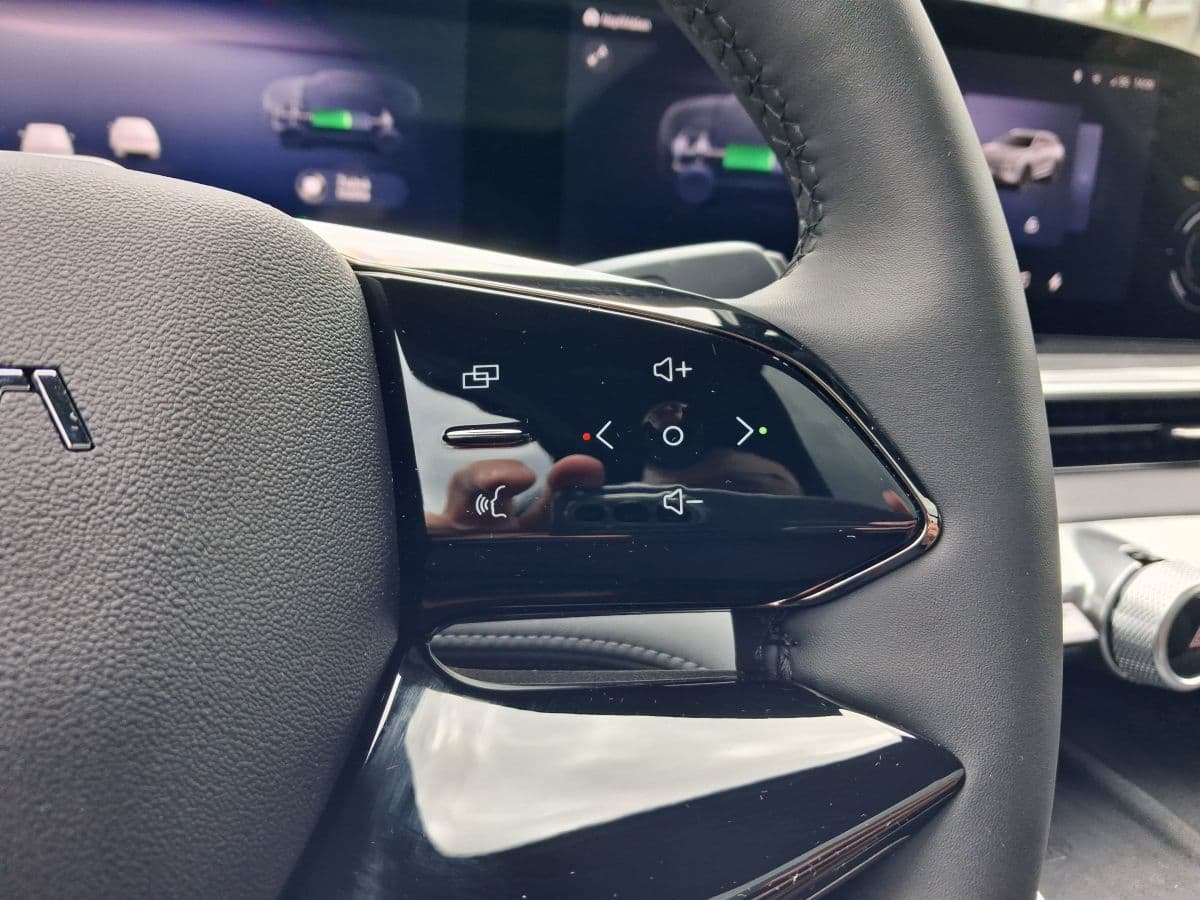 2026 Omoda 9 - 20