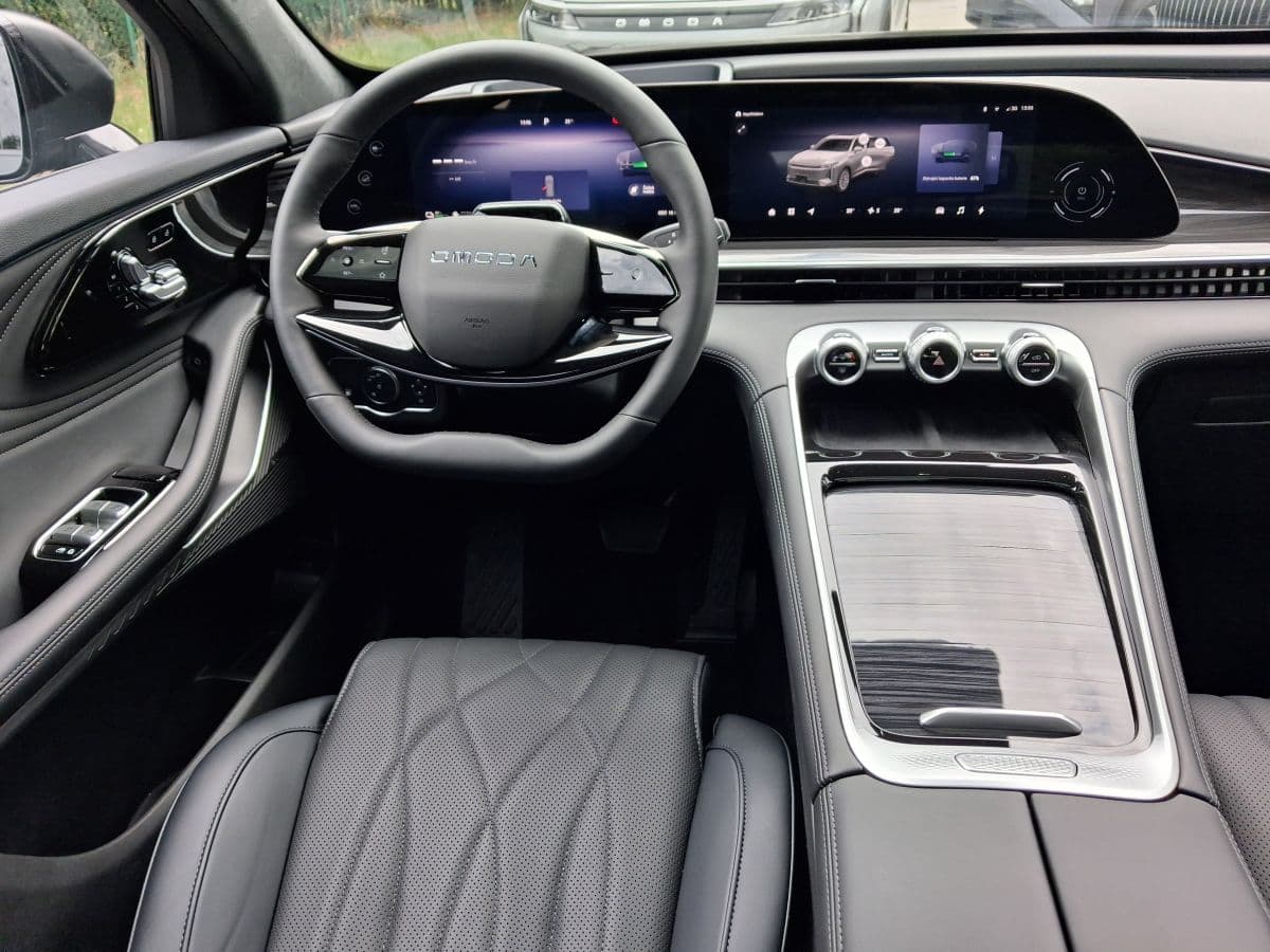 2026 Omoda 9 - 7
