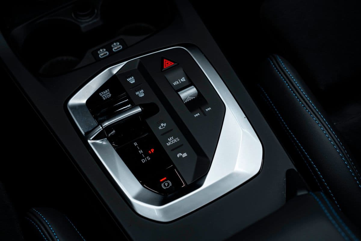 2024 BMW 1-SERIES - 11
