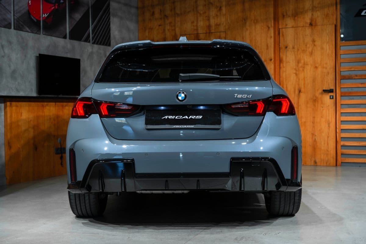 2024 BMW 1-SERIES - 18