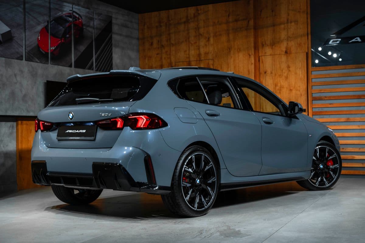 2024 BMW 1-SERIES - 20
