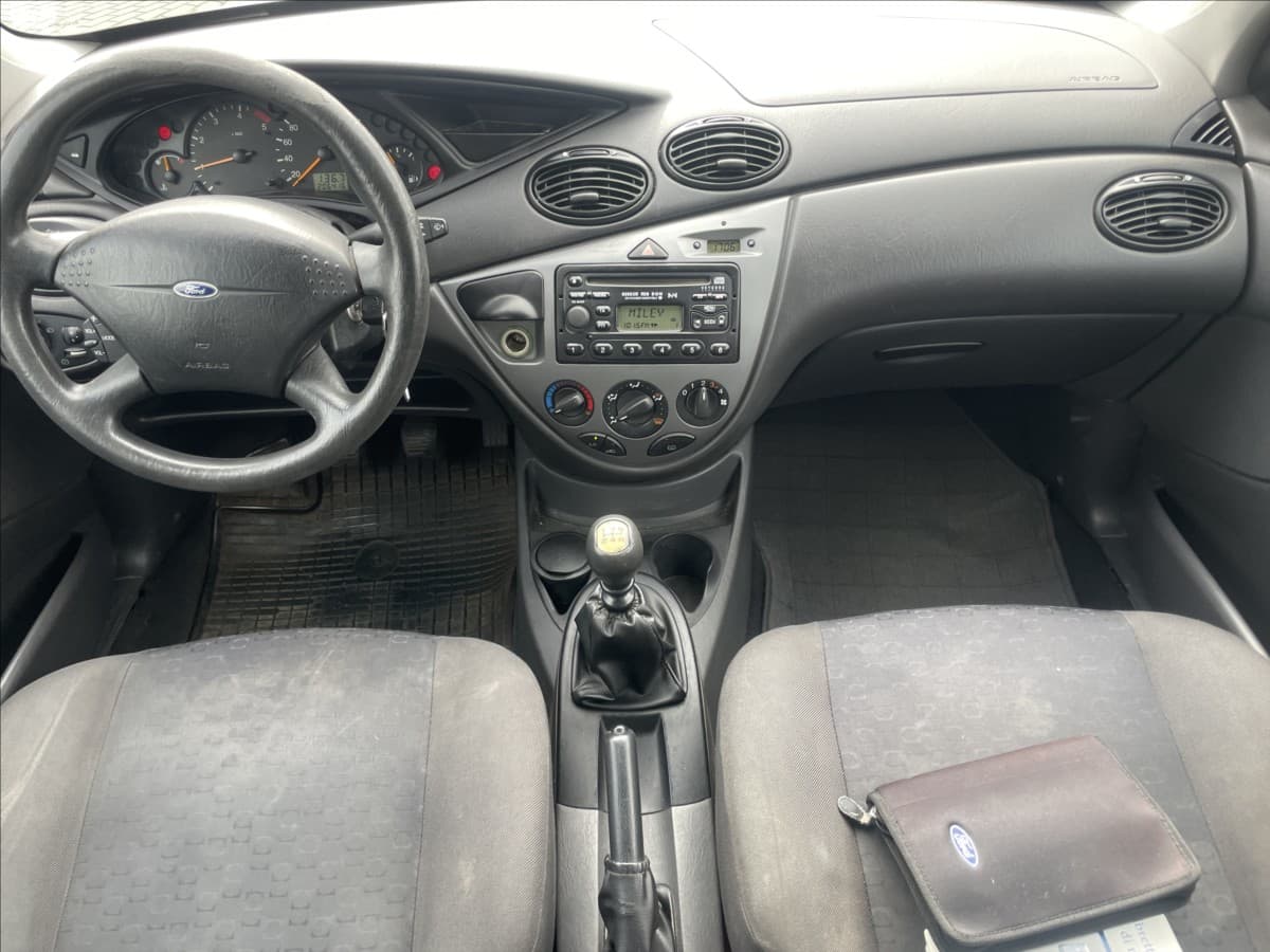 2002 Ford FOCUS - 12