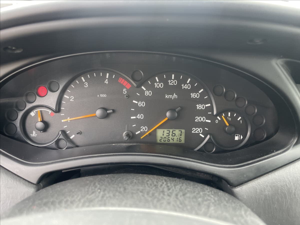 2002 Ford FOCUS - 14