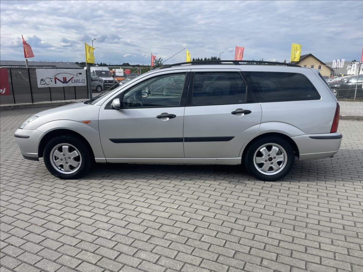 2002 Ford FOCUS - 2