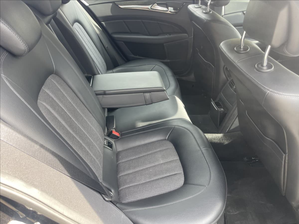 2016 Mercedes-Benz CLS - 11