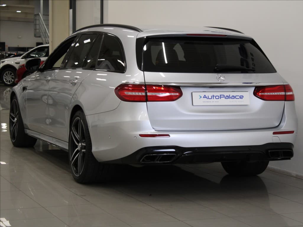 2019 Mercedes-Benz E-CLASS - 3