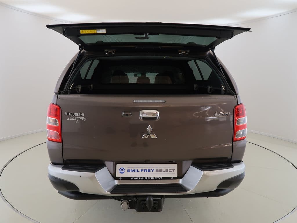 2017 Mitsubishi L200 - 11