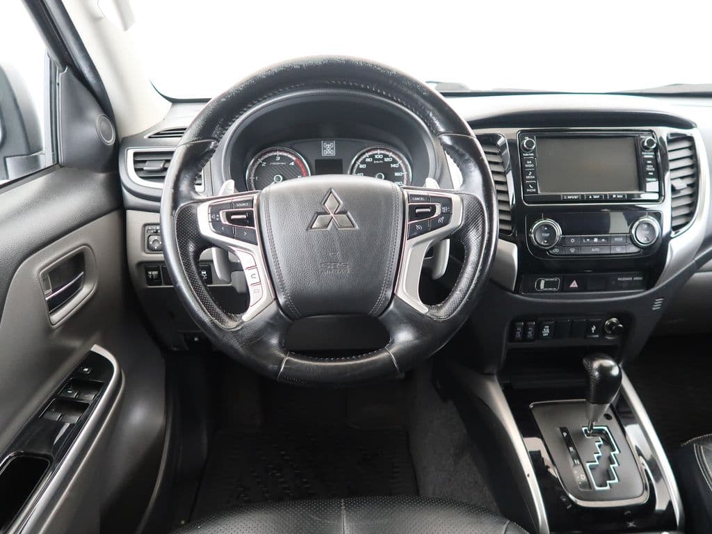 2017 Mitsubishi L200 - 16