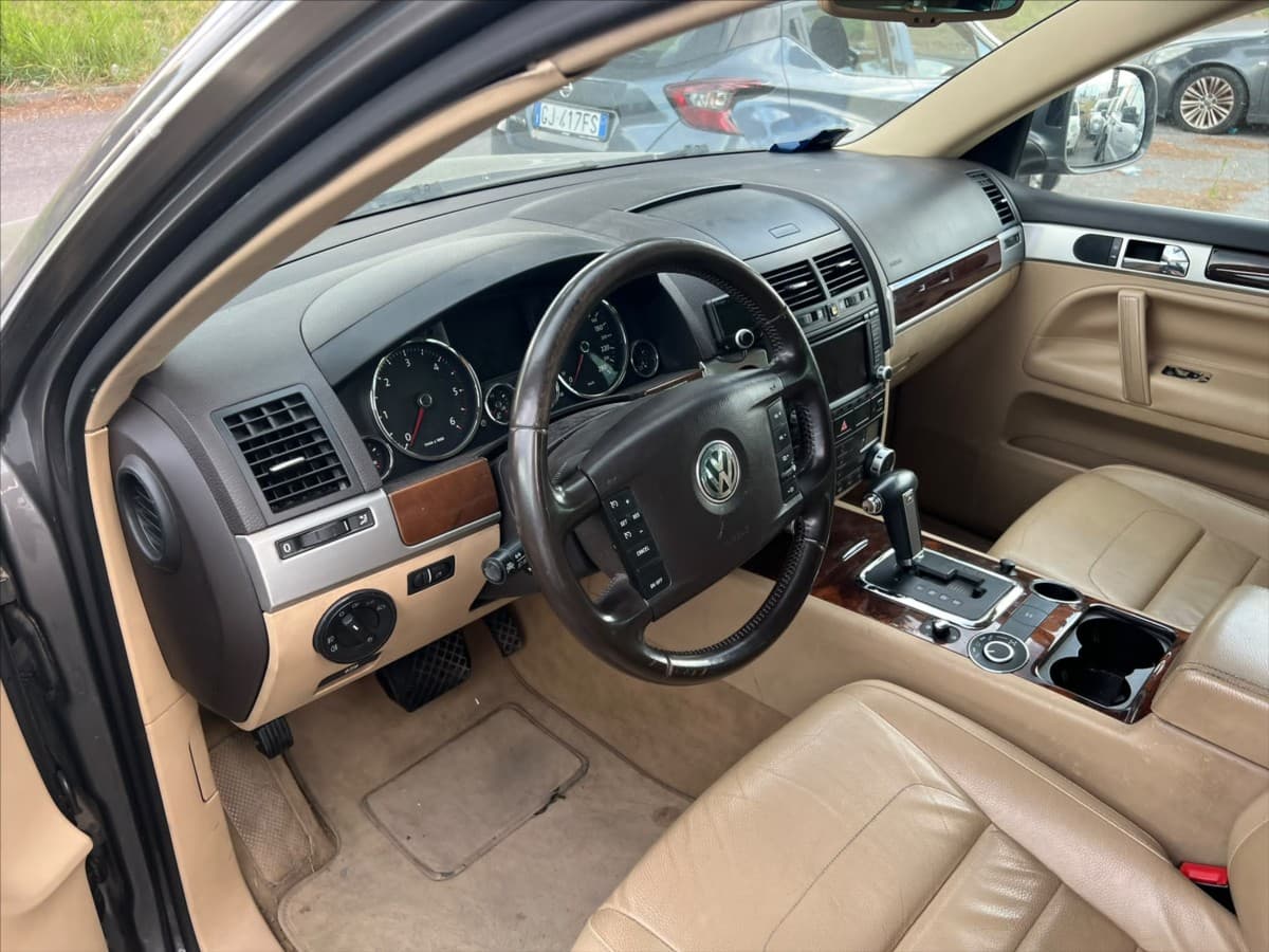 2007 Volkswagen TOUAREG - 8