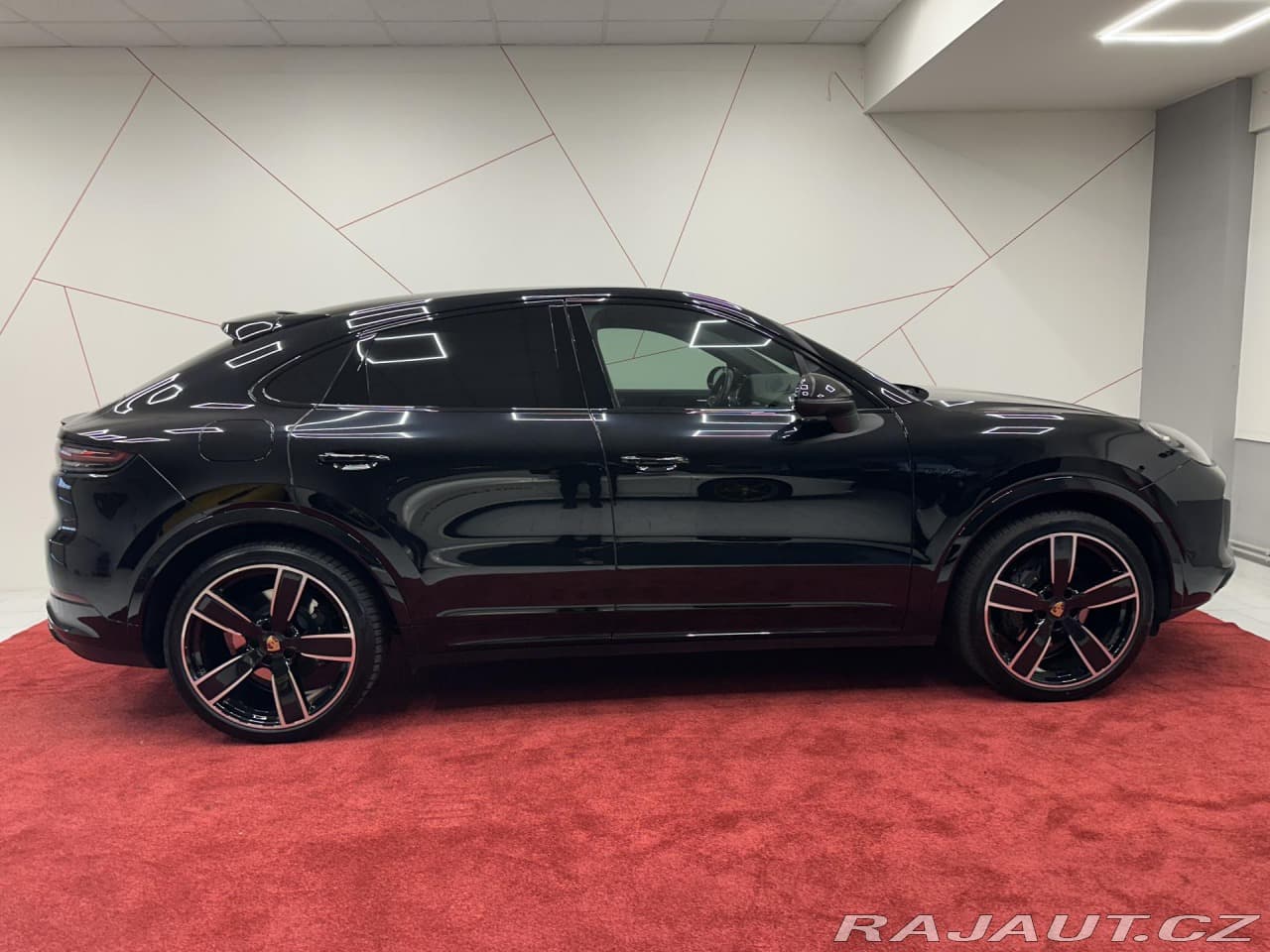 2023 Porsche CAYENNE - 5