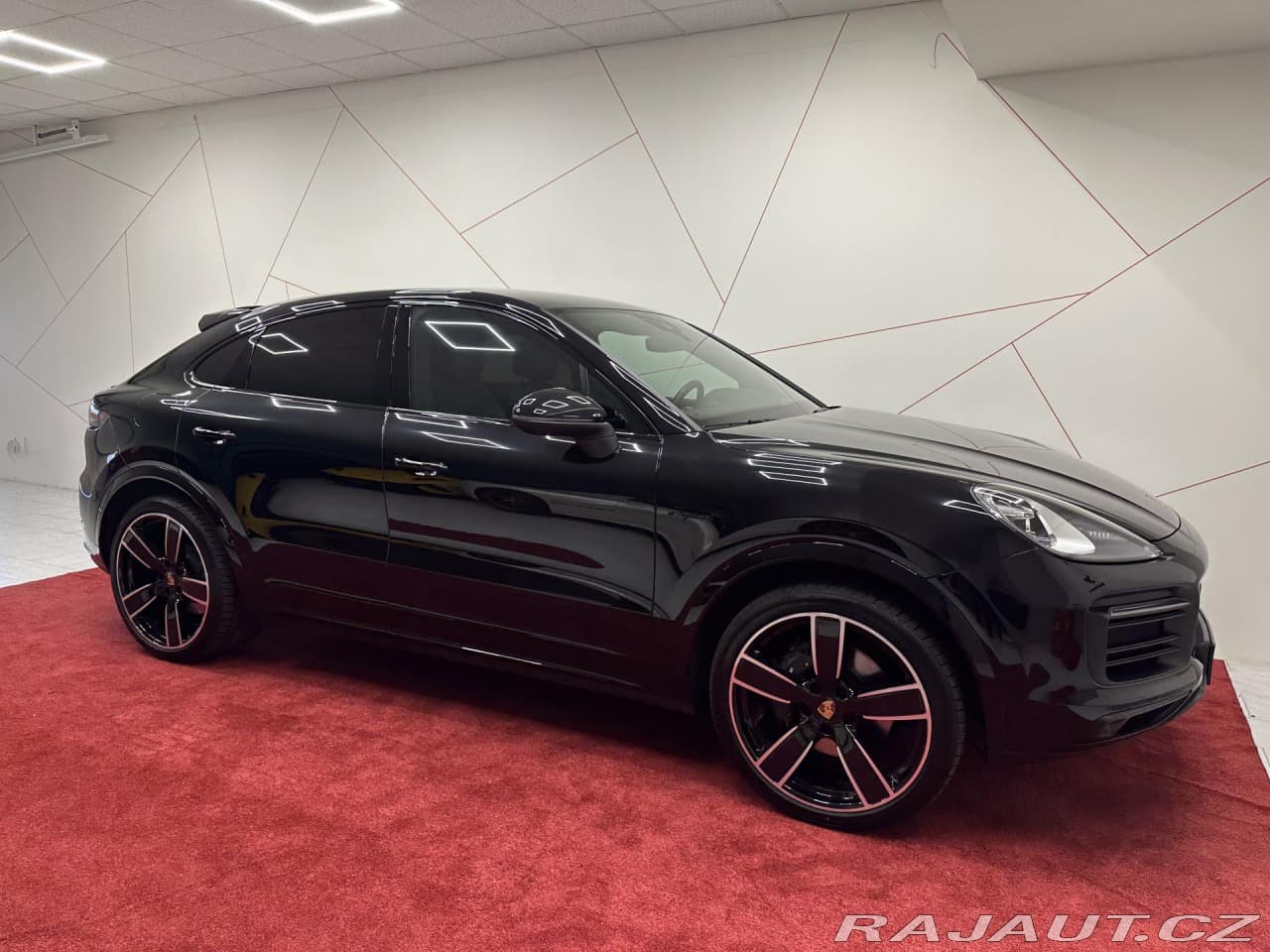 2023 Porsche CAYENNE - 6