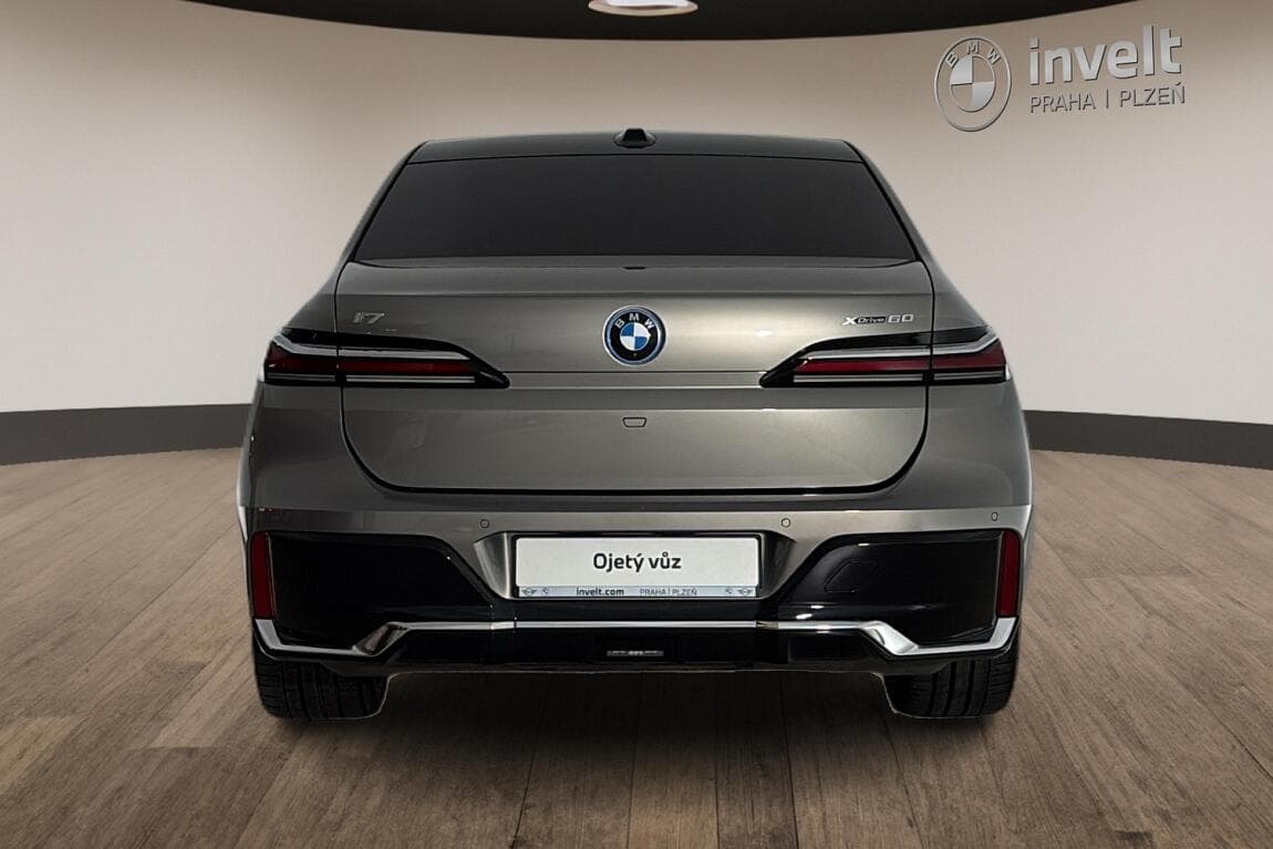 2022 BMW I7 - 4
