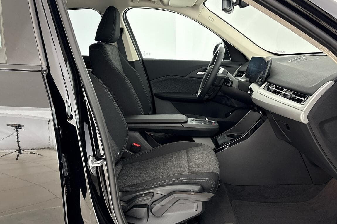 2026 BMW X1 - 12