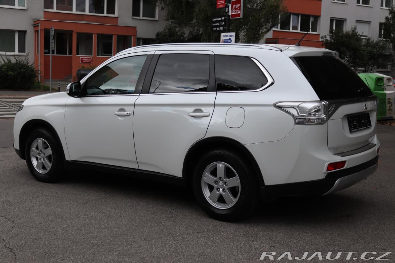 2014 Mitsubishi OUTLANDER - 14