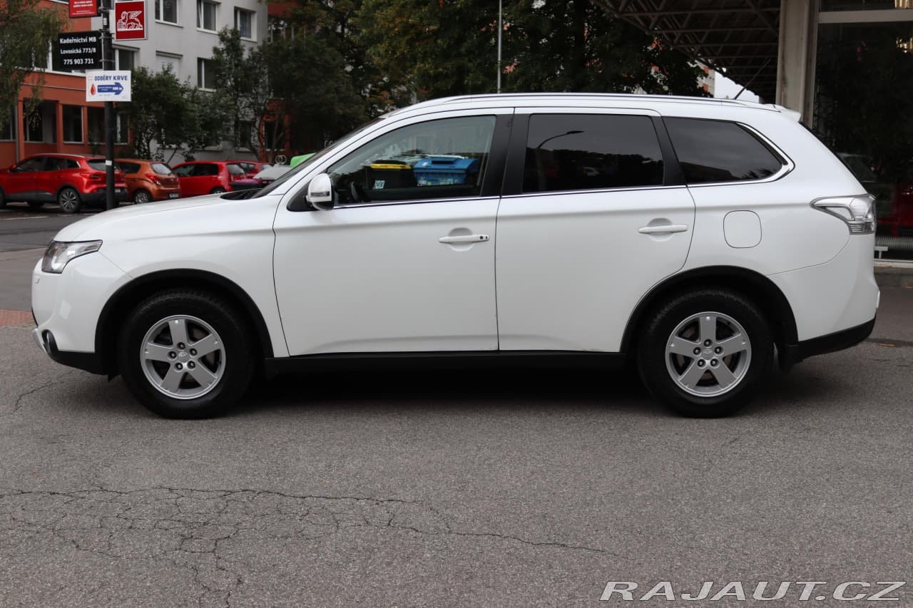 2014 Mitsubishi OUTLANDER - 15