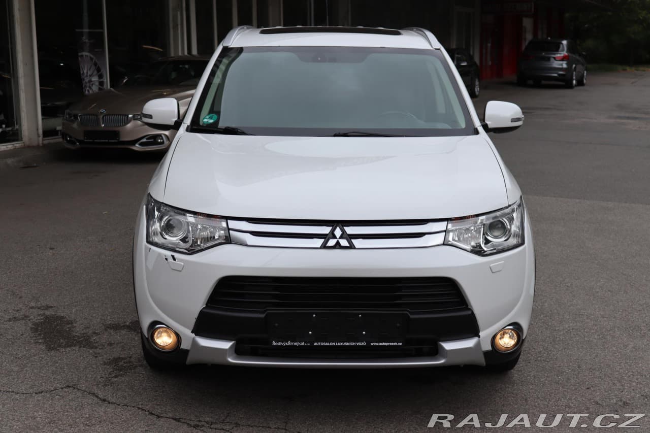 2014 Mitsubishi OUTLANDER - 2