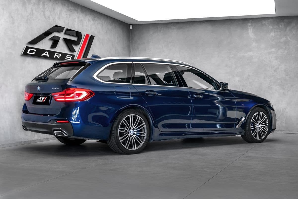 2018 BMW 5-SERIES - 5