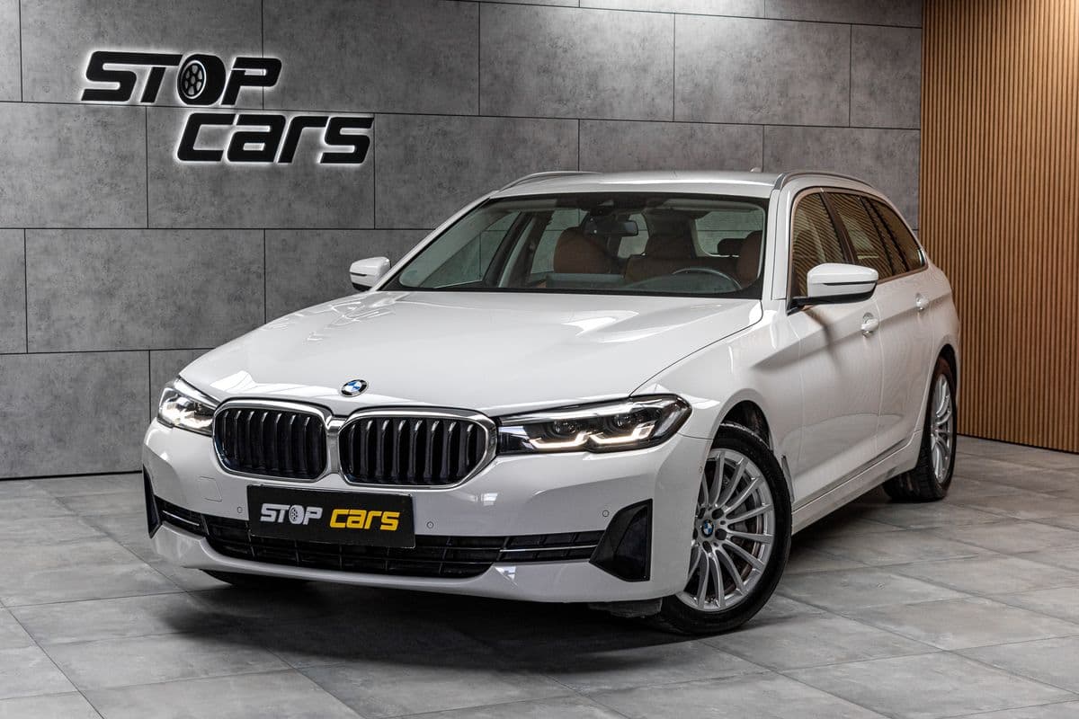 2022 BMW 5-SERIES