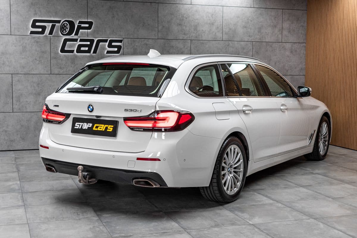 2022 BMW 5-SERIES - 7