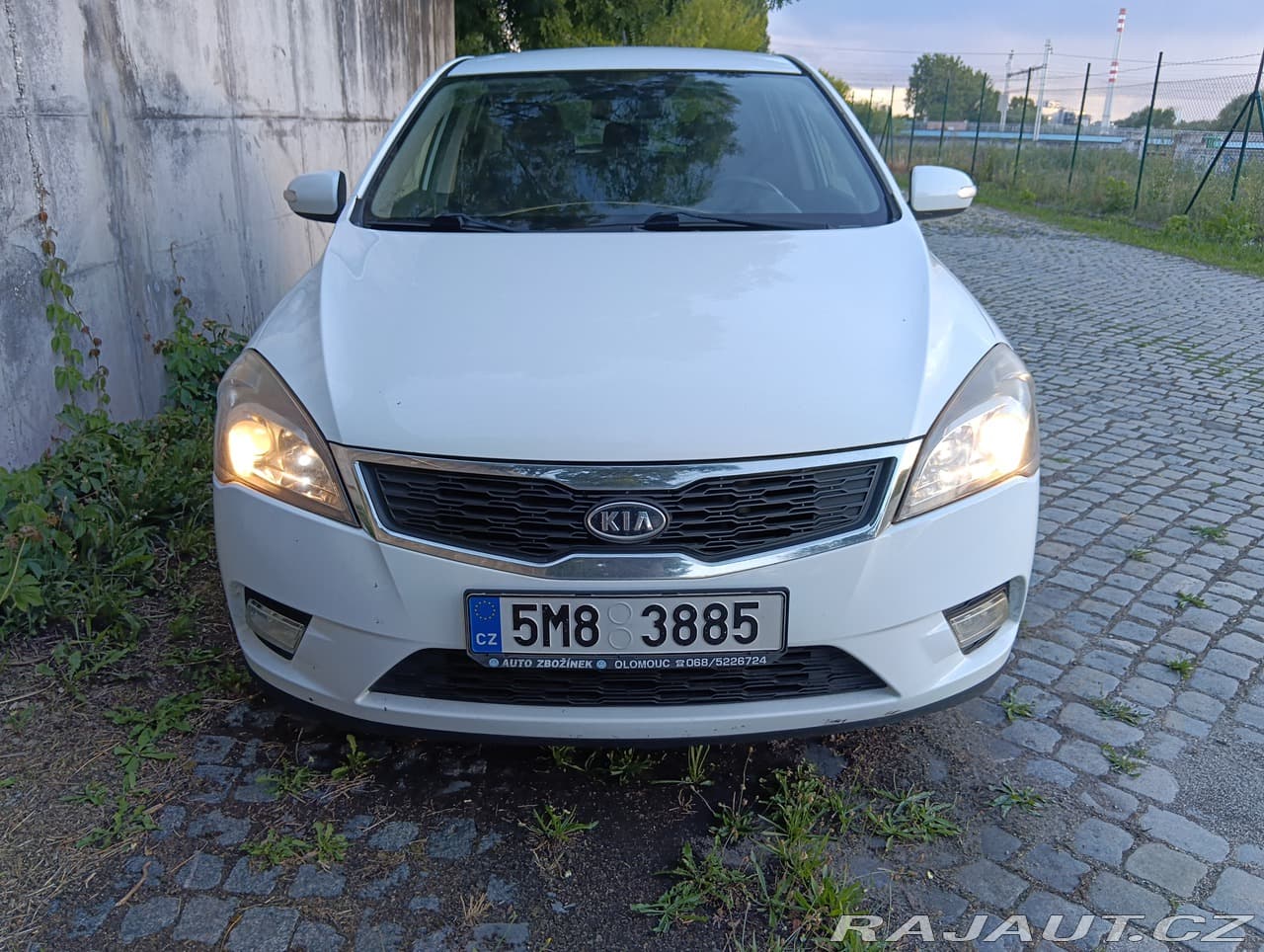 2010 Kia CEE'D - 13