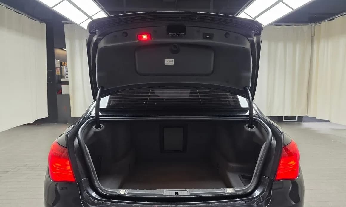 2010 BMW 7-SERIES - 20