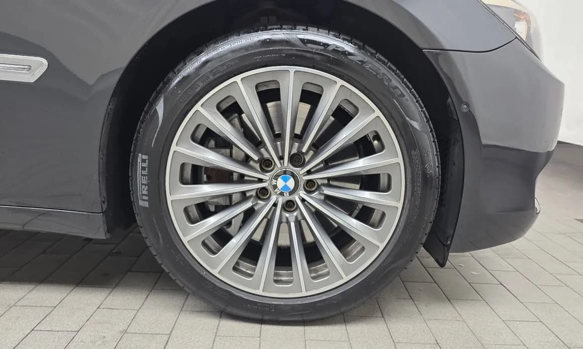2010 BMW 7-SERIES - 5