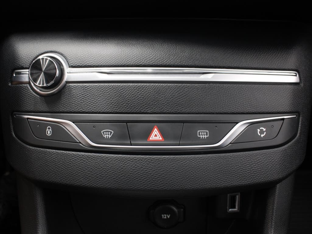 2021 Peugeot 308 - 20